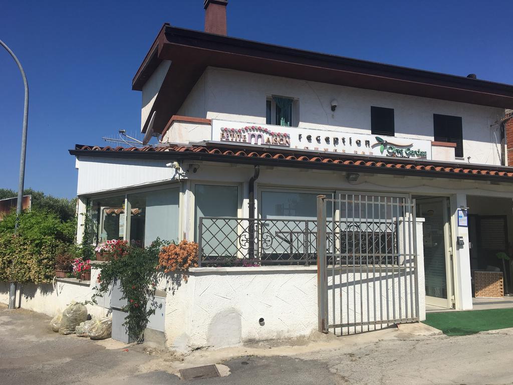 Olive Garden & Petite Maison Posada  Εξωτερικό φωτογραφία